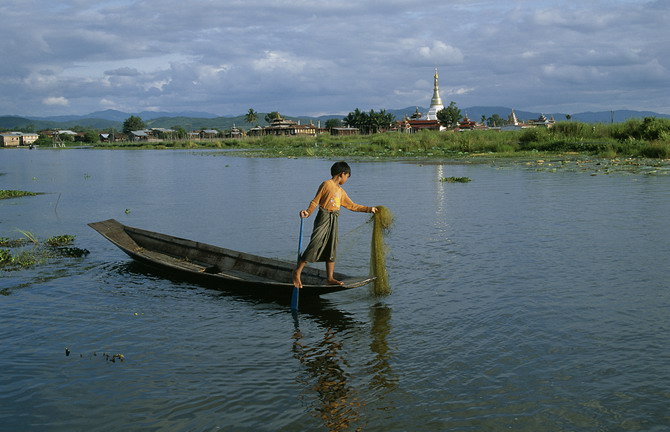 Inle Lake (2005)