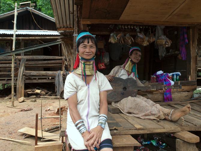 Padaung women in Panpet, July 2014