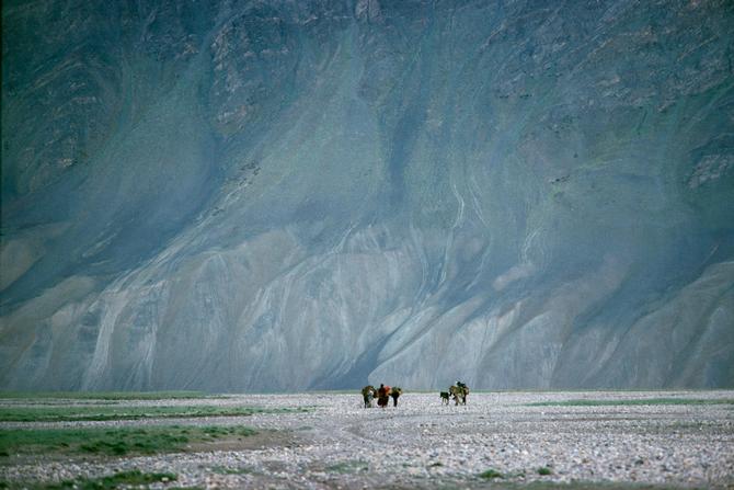 Approach to Padum (1976)