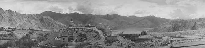 Chortens at Phyiang (1980)