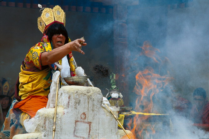 Fire puja at Likir Gompa (1991)
