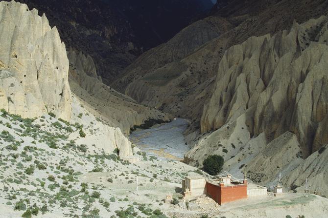 Tempel underneath of Lori Cave, 1996