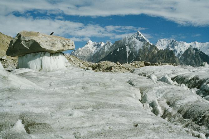 On Lolophond, Singhi Kangri in background